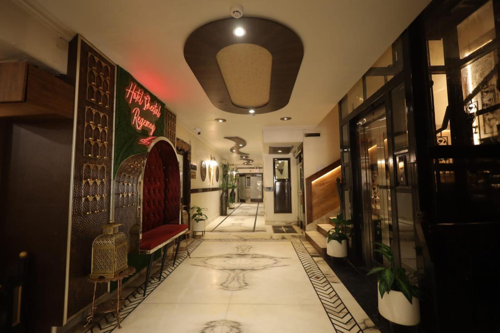 Hotel Sheetal Regency,Near Janambhumi Mathura Esterno foto