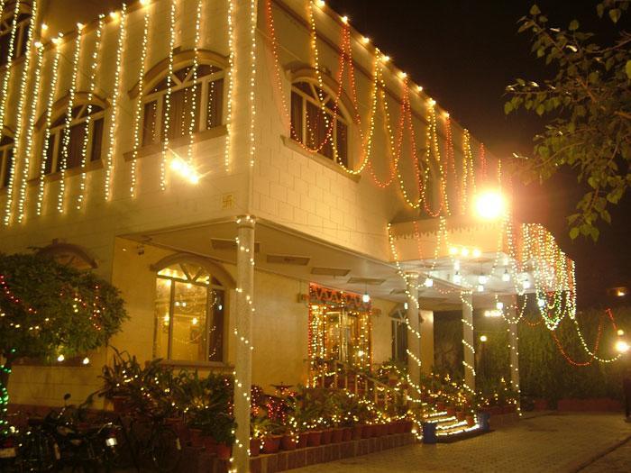 Hotel Sheetal Regency,Near Janambhumi Mathura Esterno foto