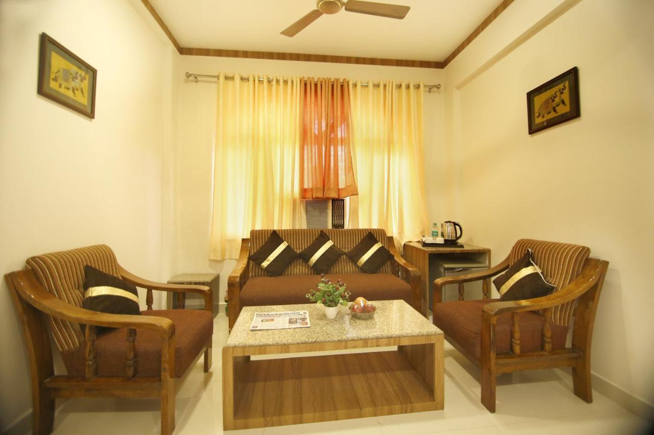 Hotel Sheetal Regency,Near Janambhumi Mathura Esterno foto