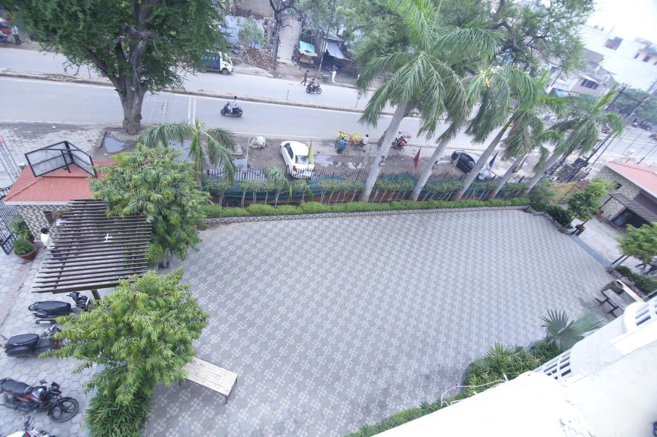 Hotel Sheetal Regency,Near Janambhumi Mathura Esterno foto