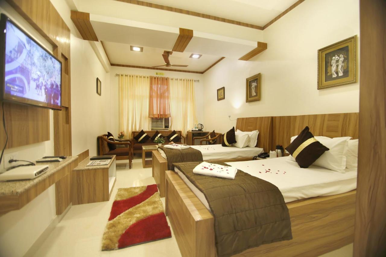 Hotel Sheetal Regency,Near Janambhumi Mathura Esterno foto