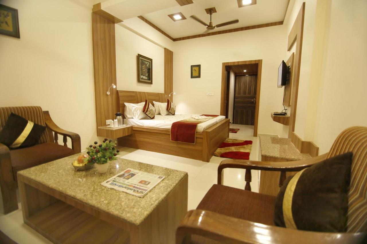 Hotel Sheetal Regency,Near Janambhumi Mathura Esterno foto